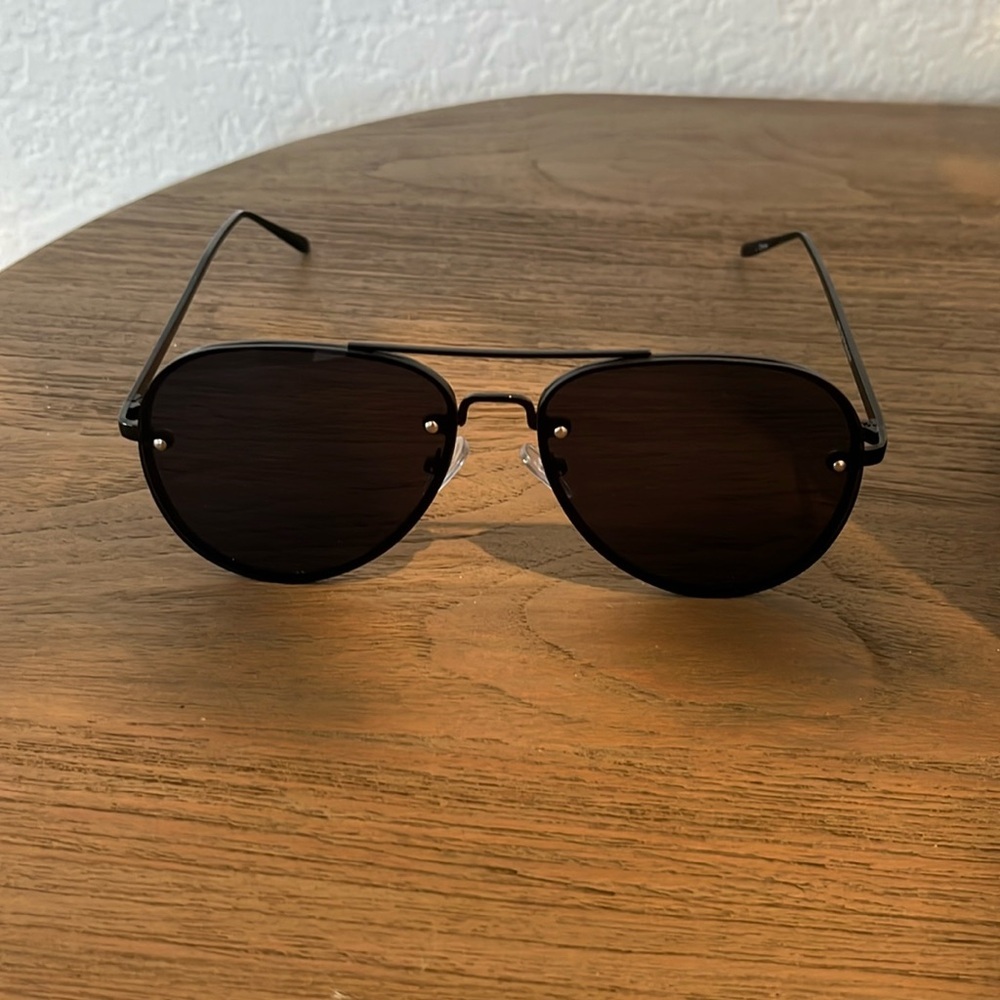 Nordstrom Black Aviator Sunglasses with Dark Brown Lenses